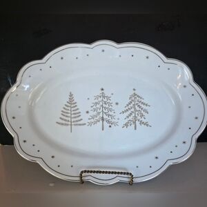 Monterey Bay 14" Scalloped Oval Christmas Platter Gold Trees, Stars & Rim